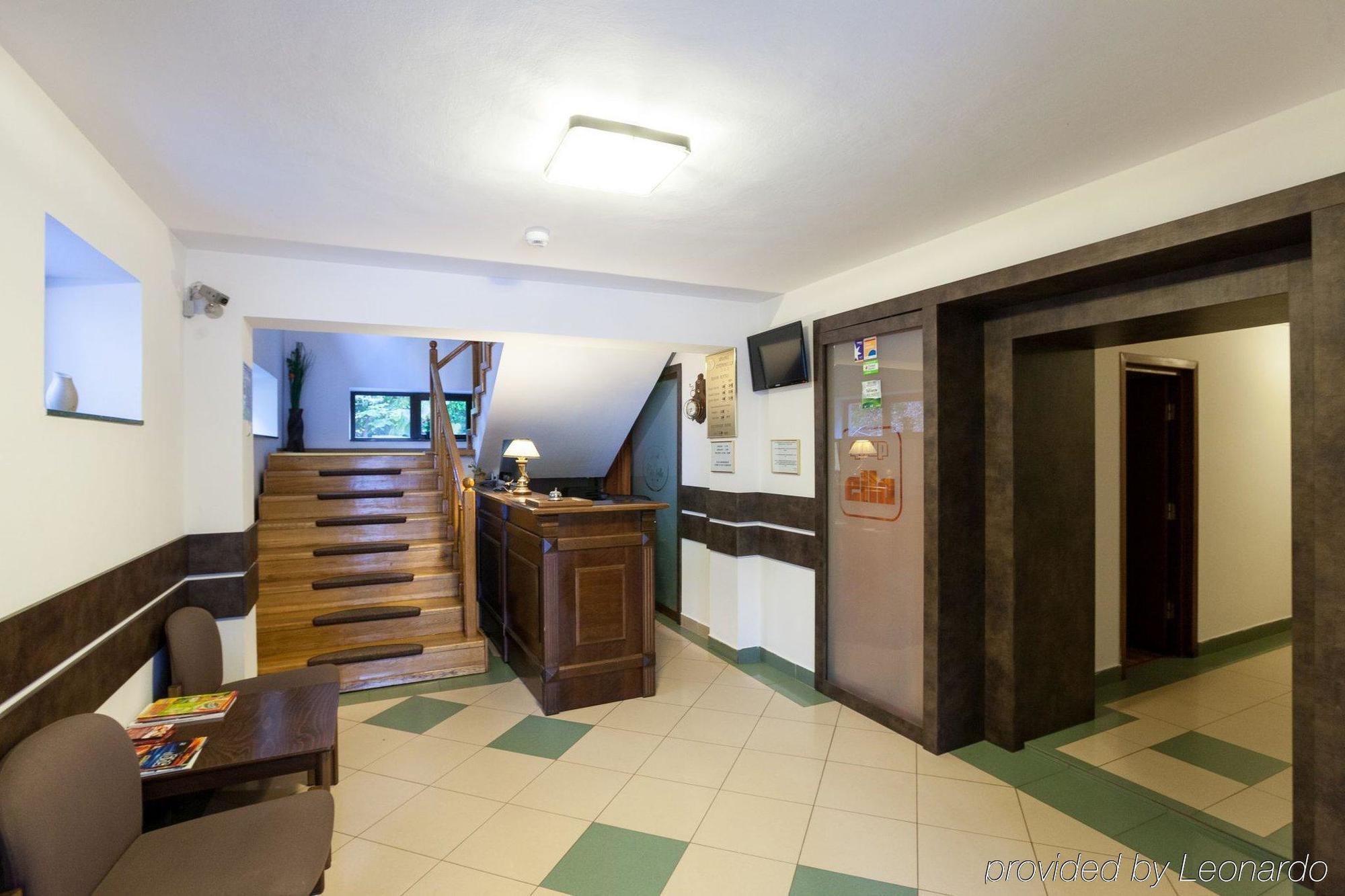 Hotel Nelisse Букурещ Екстериор снимка