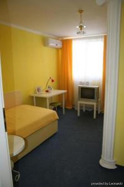 Hotel Nelisse Букурещ Стая снимка